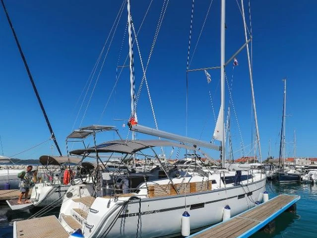 Jachthuur in Zadar - Bavaria Cruiser 46 via SamBoat