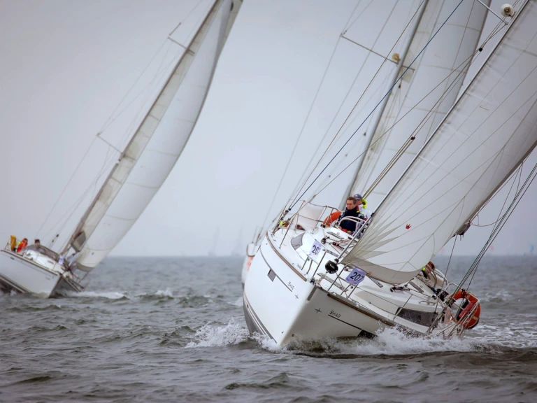 Verhuur Zeilboot Bavaria met vaarbewijs