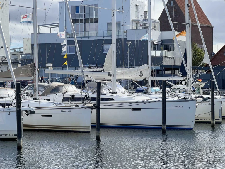 Verhuur Zeilboot Bavaria met vaarbewijs