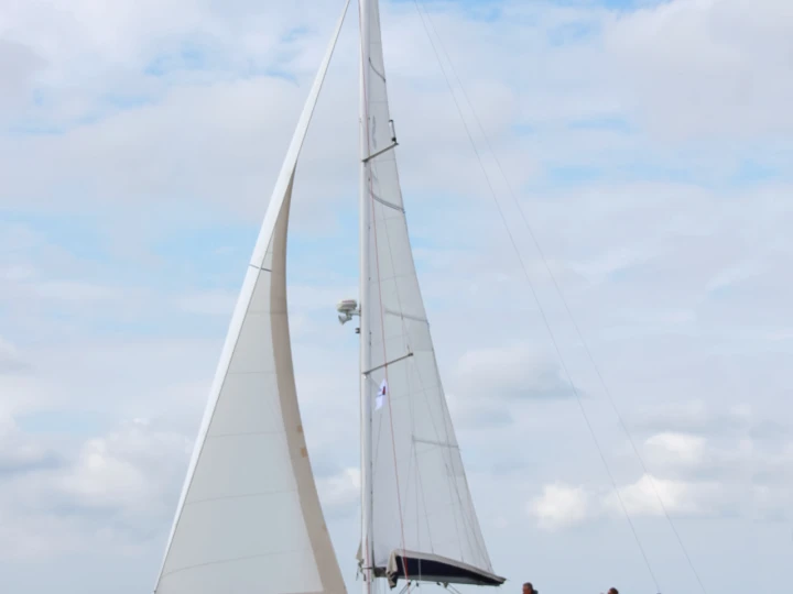 Huur Zeilboot met of zonder schipper Bénéteau in Heiligenhafen