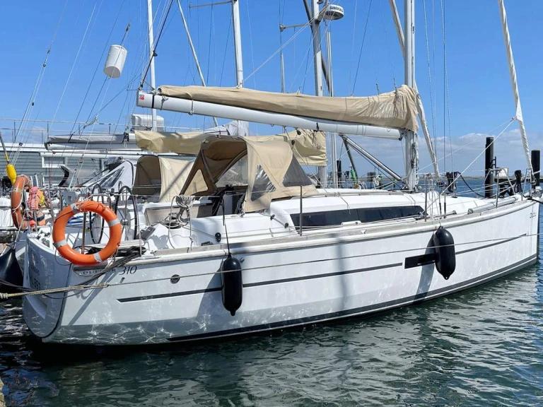 Verhuur Zeilboot in Heiligenhafen - Dufour Dufour 310