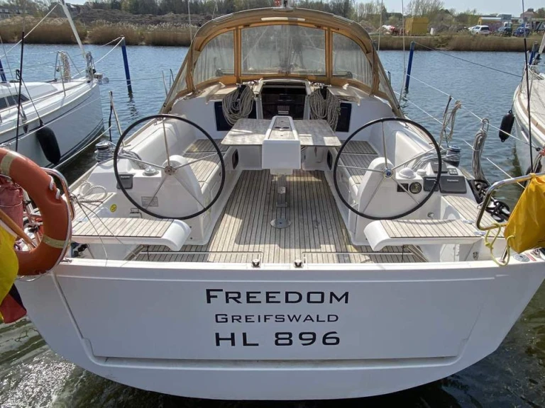 Verhuur Zeilboot in Barth - Dufour Dufour 382 Grand Large