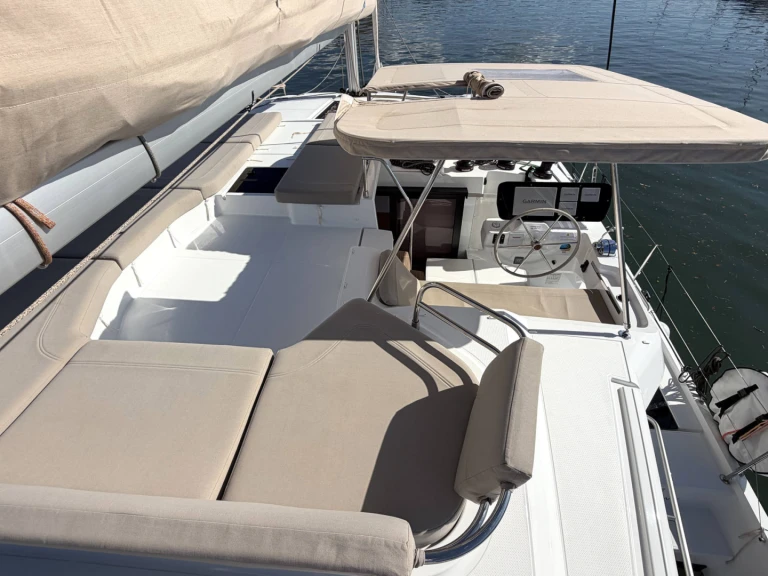 Jachthuur in Palma de Mallorca - Fountaine Pajot Fountaine Pajot FP 44 Maestro - 3 cab. via SamBoat