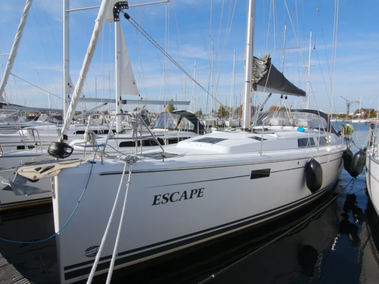 Huur een Hanse Hanse 415 in Heiligenhafen