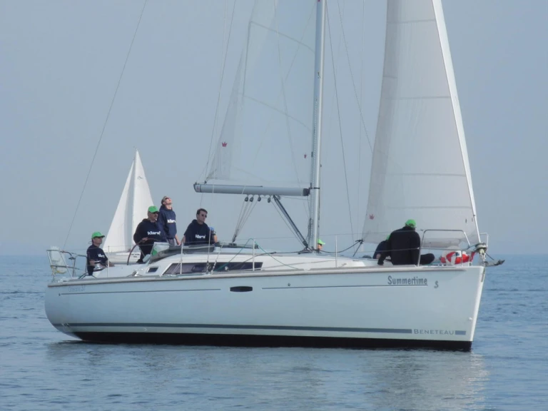 Bootverhuur Heiligenhafen goedkoop Oceanis 37