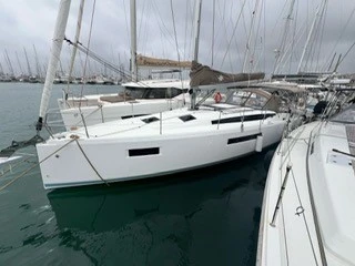 Bootverhuur Palma de Mallorca goedkoop Sun Odyssey 410