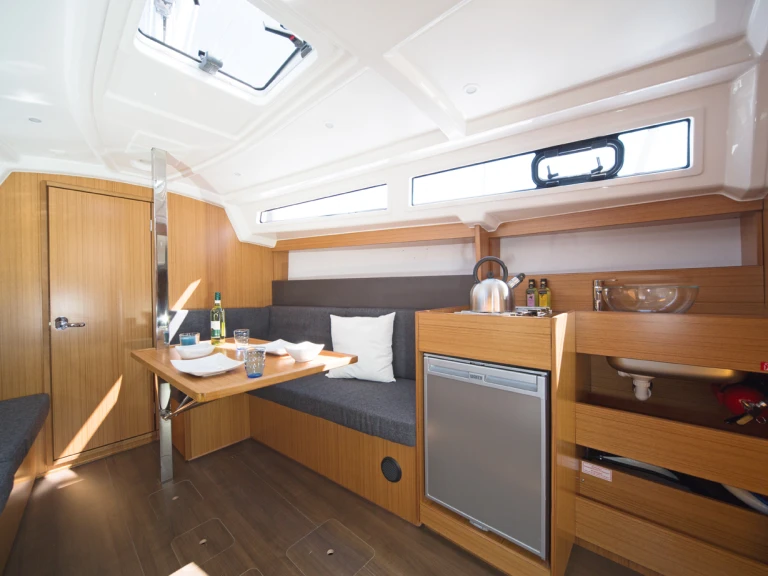 Verhuur Zeilboot Bavaria met vaarbewijs