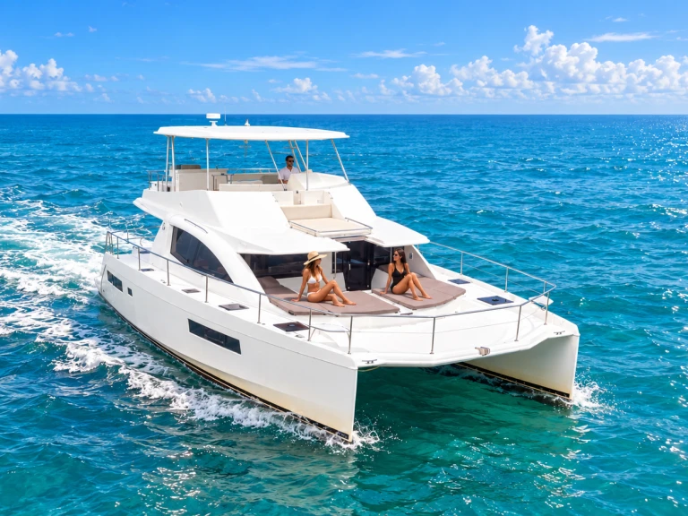 Huur Catamaran met of zonder schipper Custom Made in Cartagena