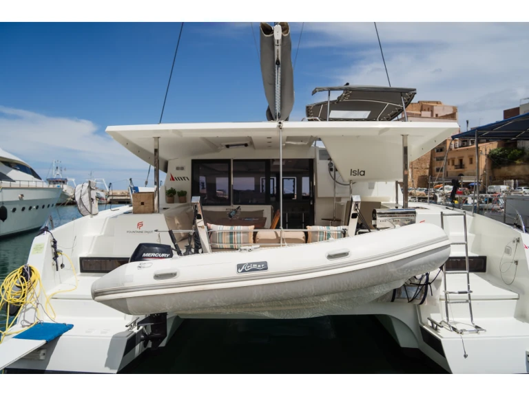 Verhuur Catamaran Fountaine Pajot met vaarbewijs