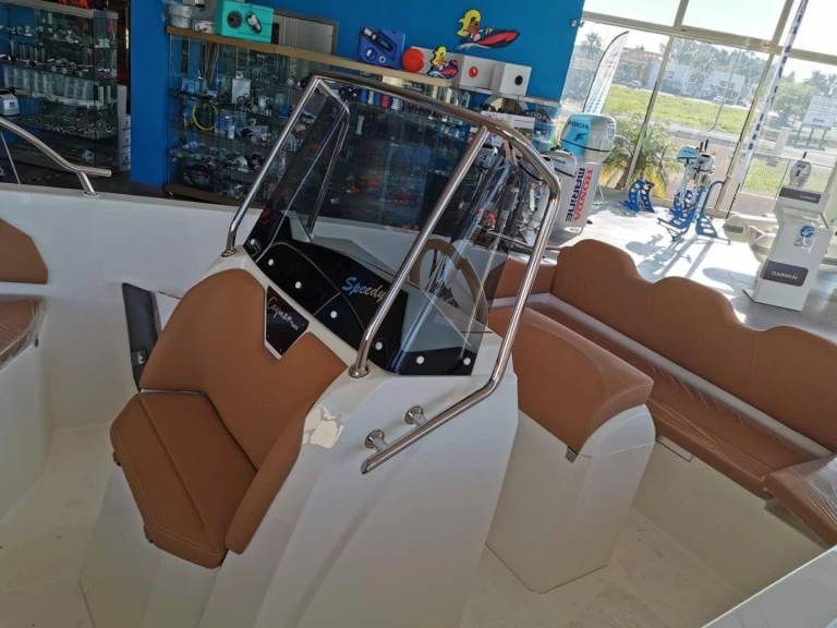 Verhuur Motorboot in Cala Galdana - Cayman 585