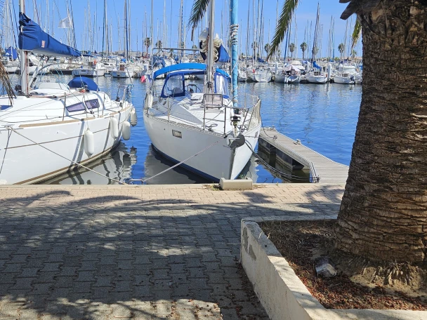 Bootverhuur Port Leucate goedkoop Oceanis 350