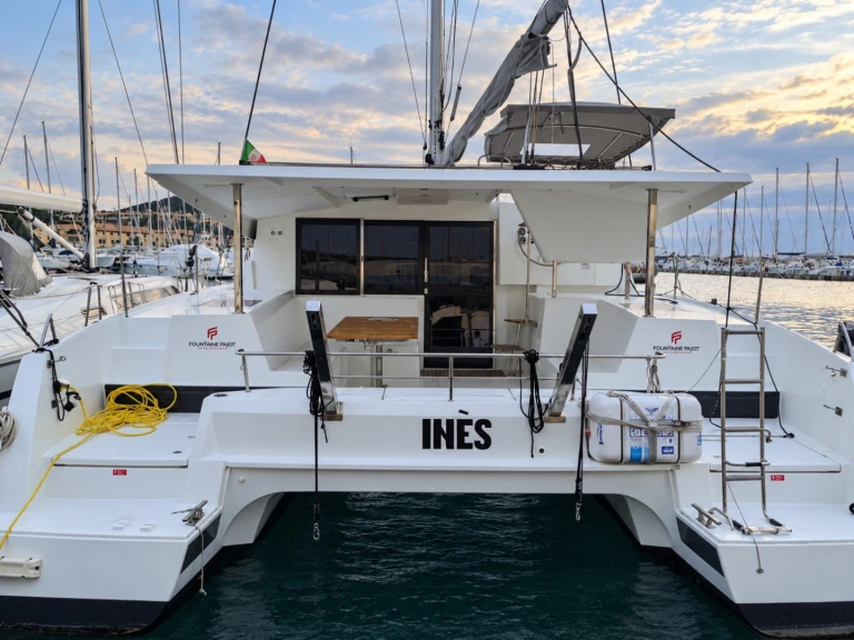 Bootverhuur Fountaine Pajot Lucia 40 in Olbia via SamBoat
