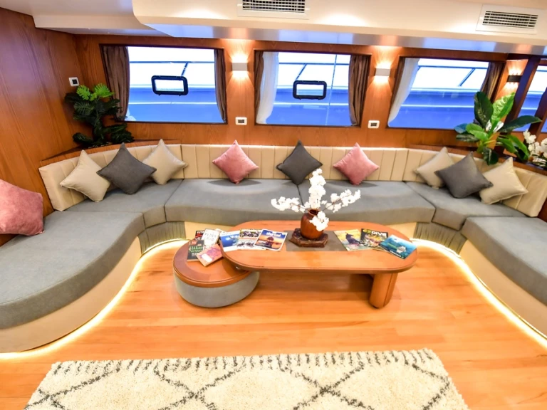Bootverhuur Sharm el-Sheikh goedkoop Custom Built 333