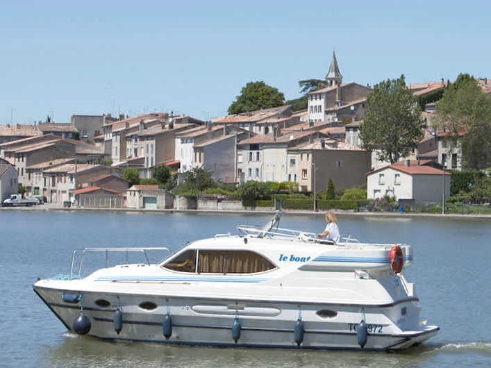 Huur een Le Boat Countess in Saint-Gilles du Gard