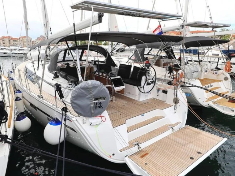 Verhuur Zeilboot Bavaria met vaarbewijs