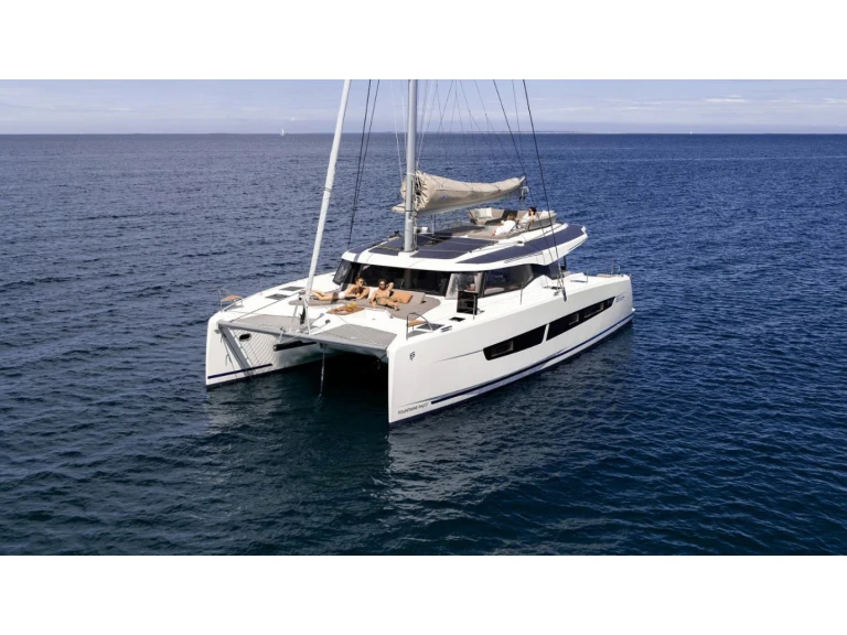 Jachthuur in Castellammare di Stabia - Fountaine Pajot FP 48 via SamBoat