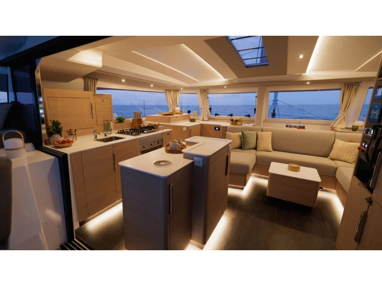 Verhuur Catamaran Fountaine Pajot met vaarbewijs
