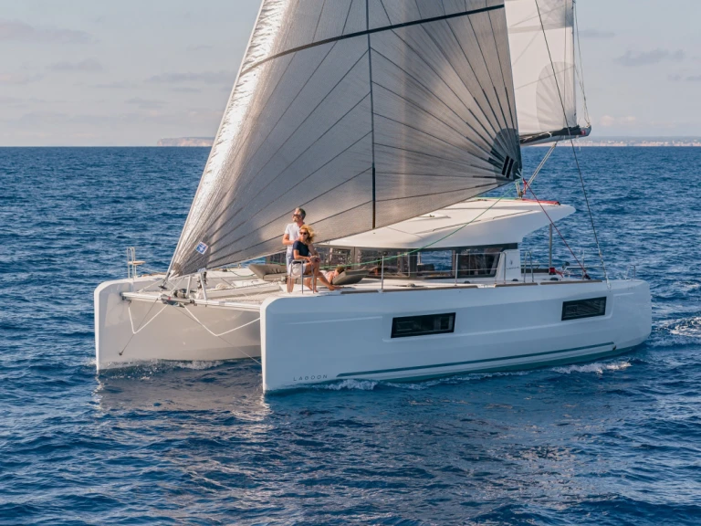 Bootverhuur Bonifacio goedkoop Lagoon 40