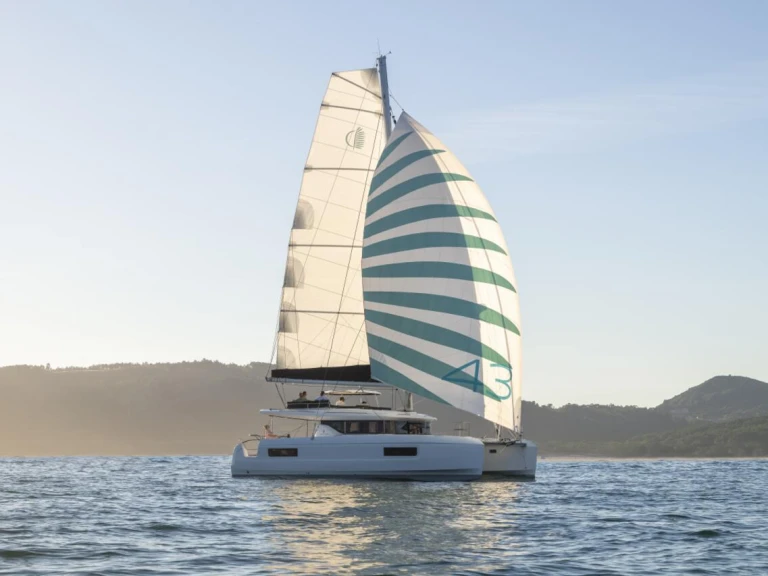 Huur Catamaran met of zonder schipper Lagoon in Bonifacio