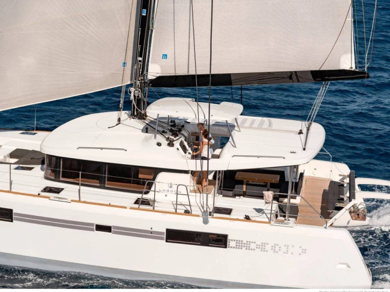 Huur Catamaran met of zonder schipper Lagoon in Bonifacio