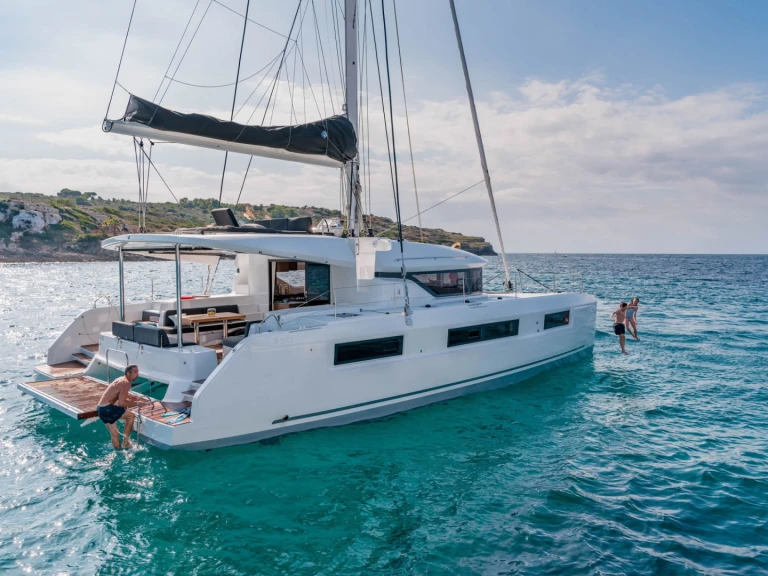 Huur Catamaran met of zonder schipper Lagoon in Le Marin