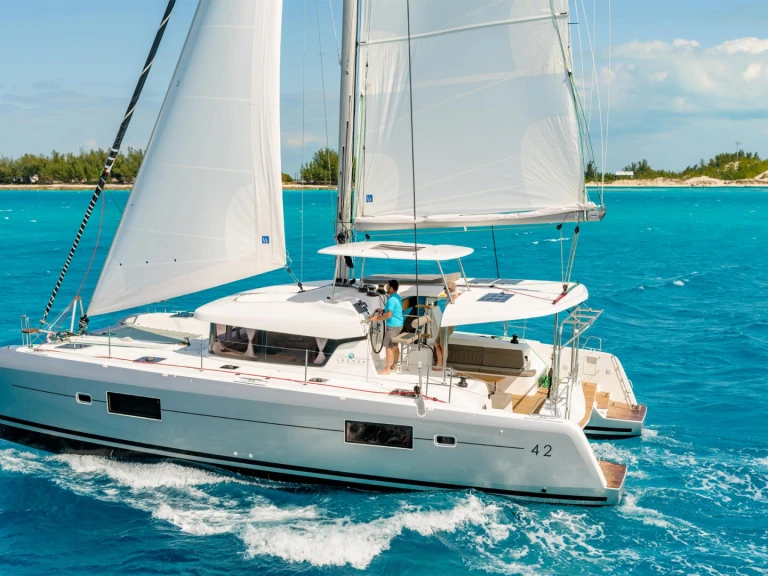 Bootverhuur Le Marin goedkoop Lagoon 42
