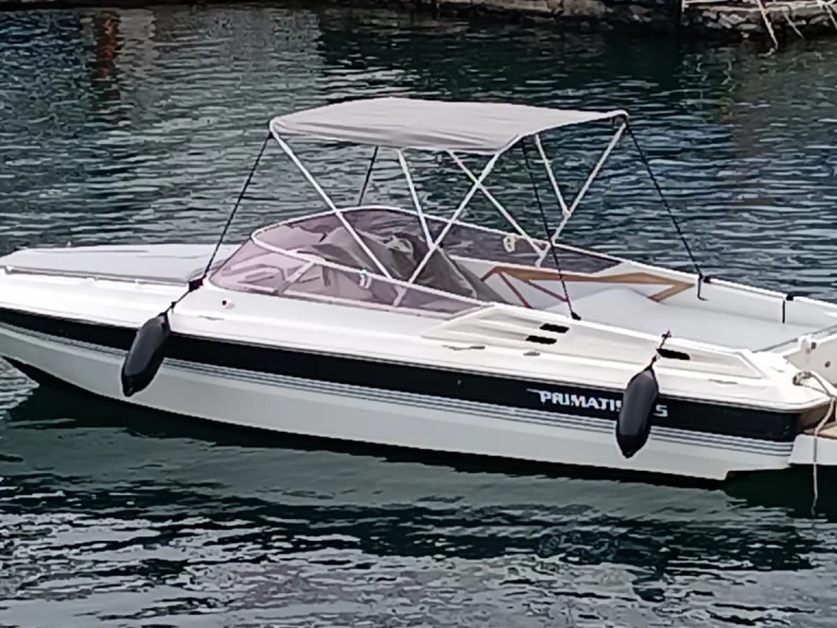 Bootverhuur Catania goedkoop First 25