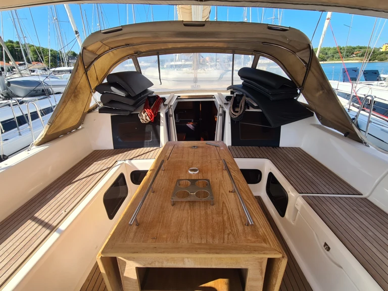 Jachthuur in Seget Donji - Dufour Dufour 520 Grand Large via SamBoat