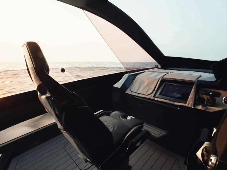 Tecnomar Lamborghini 63  te huur van particulier of professional in Dubai Marina