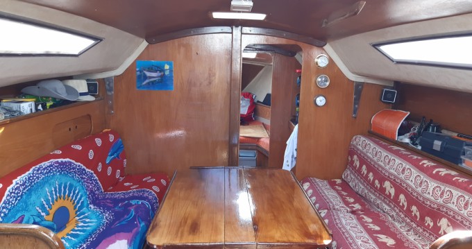 Huur Zeilboot met of zonder schipper Bénéteau in Martigues