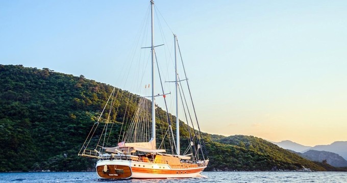 Verhuur Zeilboot Gulet Custom Built met vaarbewijs